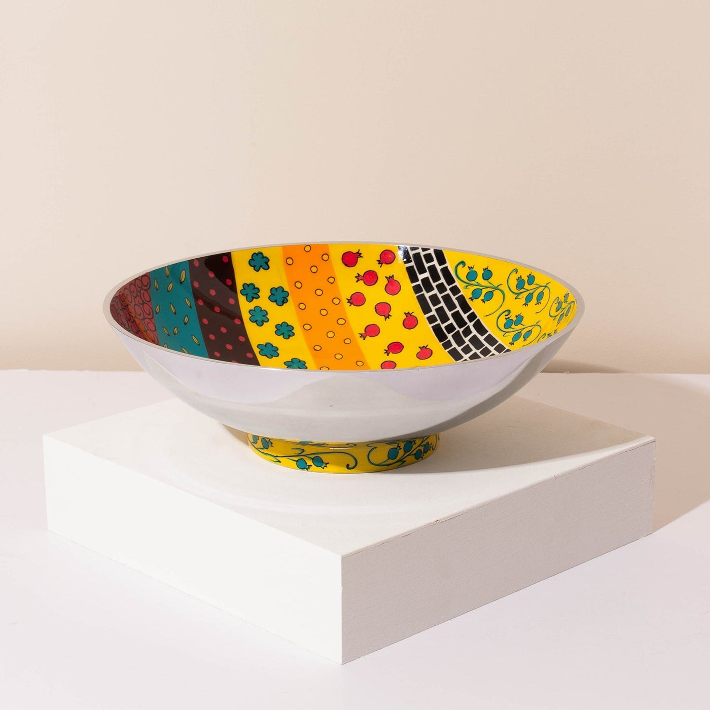 Modern Wide Serving Bowl – Hand-Painted Aluminum – Vera Series
