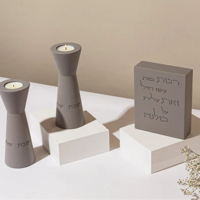 A luxurious concrete woman's blessing with a clean design – Crown model 