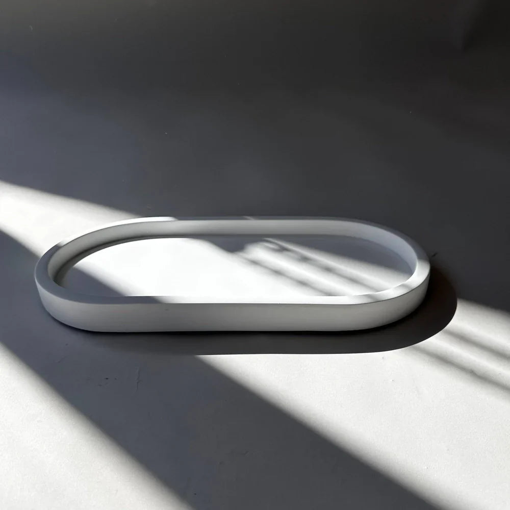 Stylish Concrete Tray – Modern Minimalist Aesthetic – Luna Series