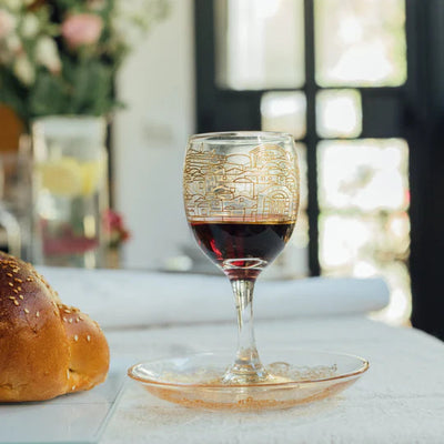 Luxurious Shabbat table set in gold and white tones - Golden Harmony model 