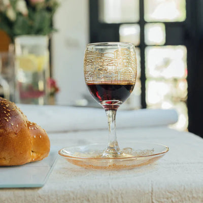 Luxurious glass Kiddush cup with Jerusalem as a backdrop - Glass & Gold model (Copy) 