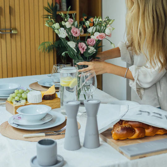 Challah cover in a natural shade with delicate embroidery – clean and modern style – Shabbat series (Copy) 