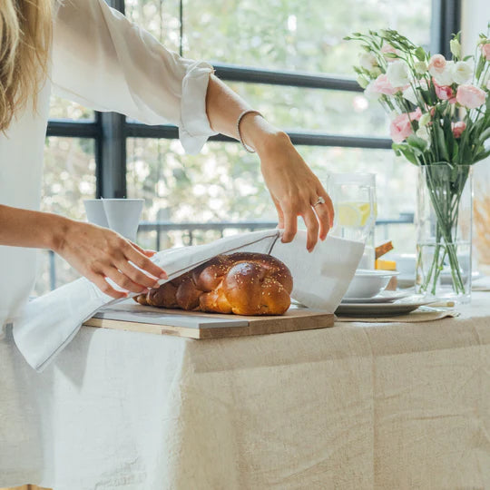 Elegant, clean and minimalist challah cover made of linen fabric - Pure White Series (Copy) 