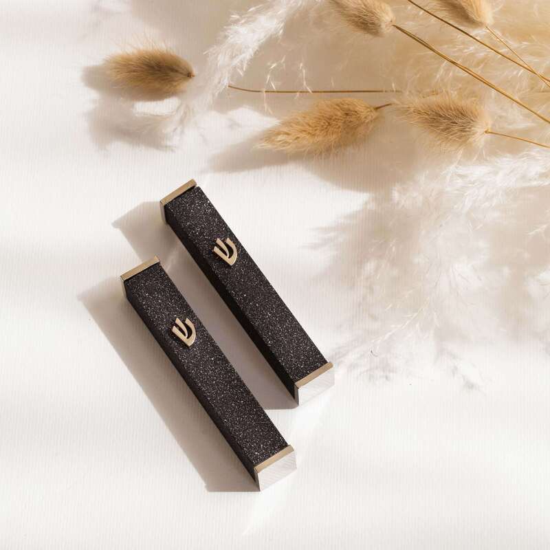Candy Mezuzah – Matte Black with Minimalist Line Detail  L - 6" (Fits 4" or 5" scroll) / Sparkling Dark